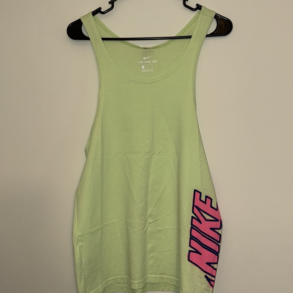 Nike Tank - men’s small